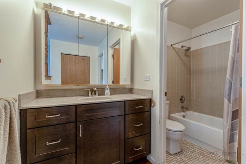 Tiny photo for 47 Bosworth Drive, Glendale Heights, IL 60139 (MLS # 12630577)