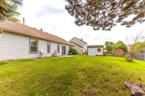 Tiny photo for 47 Bosworth Drive, Glendale Heights, IL 60139 (MLS # 12630577)