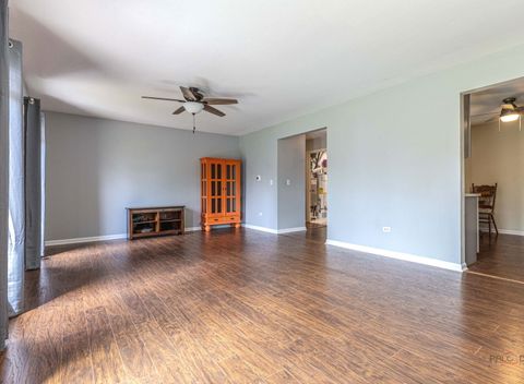 Tiny photo for 47 Bosworth Drive, Glendale Heights, IL 60139 (MLS # 12630577)