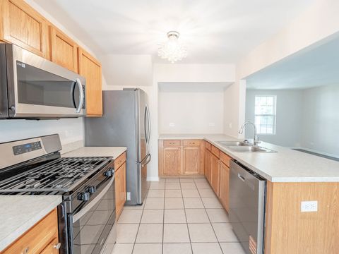 Tiny photo for 811 Serendipity Drive, Aurora, IL 60504 (MLS # 12491459)