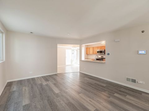 Tiny photo for 811 Serendipity Drive, Aurora, IL 60504 (MLS # 12491459)