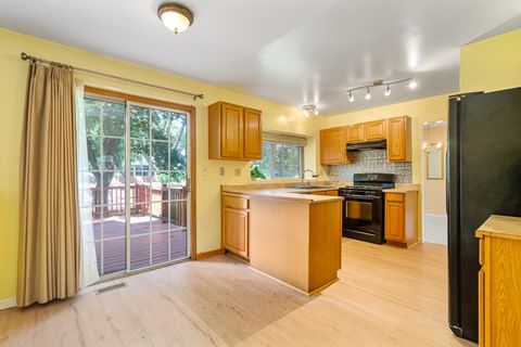 Tiny photo for 3140 Medford Court, Aurora, IL 60504 (MLS # 12418871)