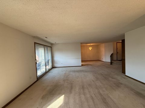 Tiny photo for 15726 Orlan Brook Drive #195, Orland Park, IL 60462 (MLS # 12577432)