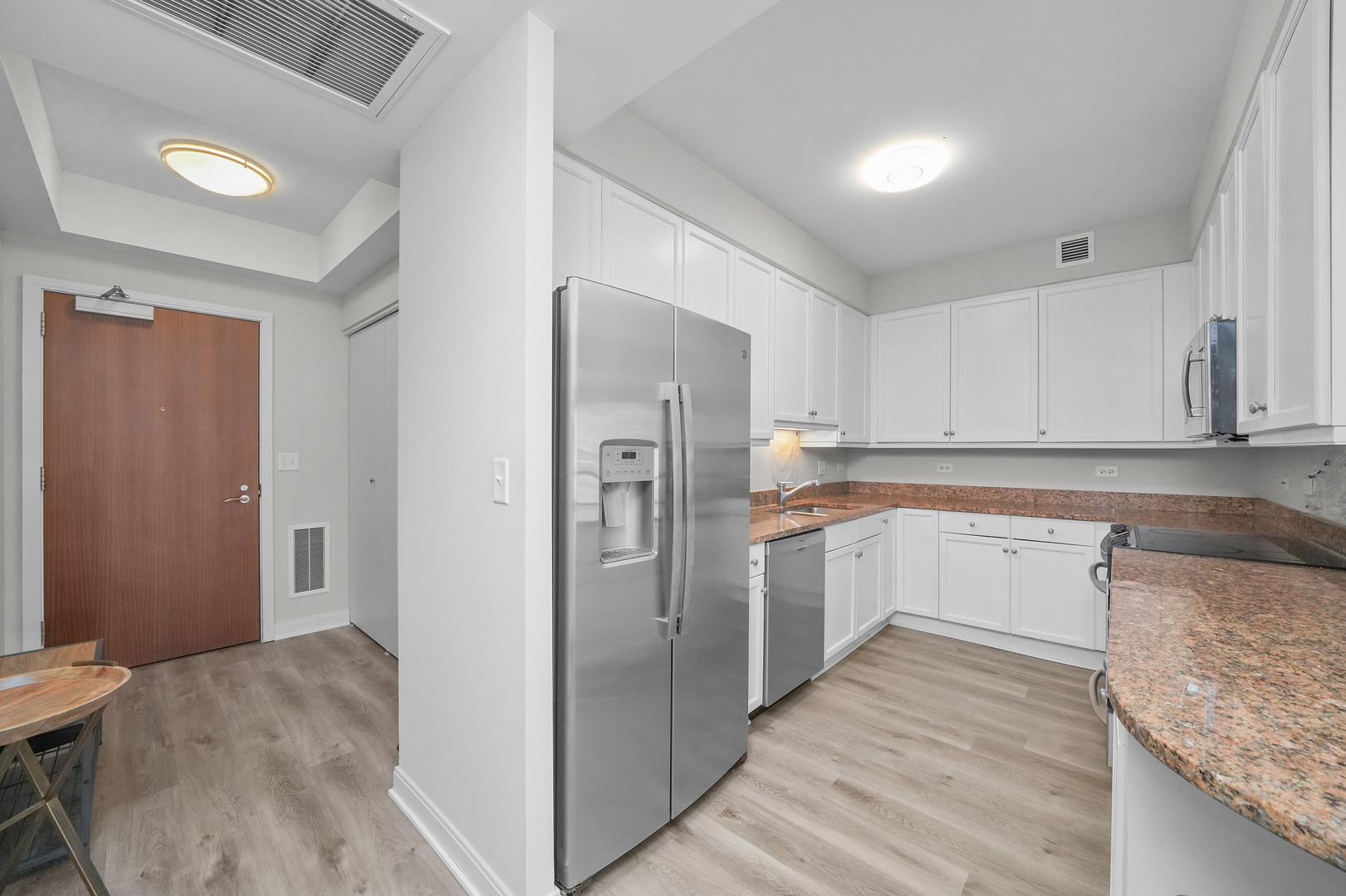 130 N Garland Court 2206