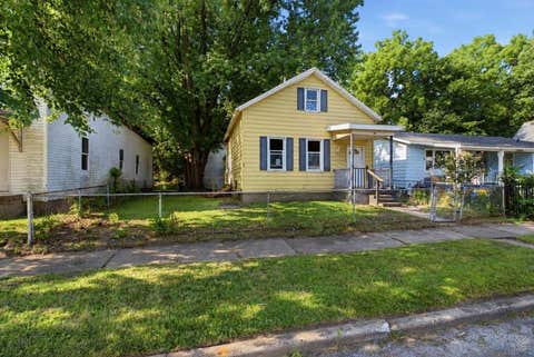 Photo of 1851 W 6th Street, Davenport, IA 52802 (MLS # 12716103)