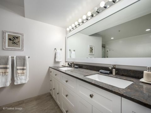 Tiny photo for 165 N Canal Street #512, Chicago, IL 60606 (MLS # 12621130)