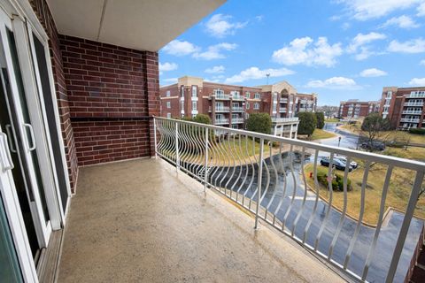 Tiny photo for 7081 W Touhy Avenue #410, Niles, IL 60714 (MLS # 12589727)