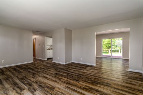 Tiny photo for 1307 N 16th Street, Murphysboro, IL 62966 (MLS # 12621630)