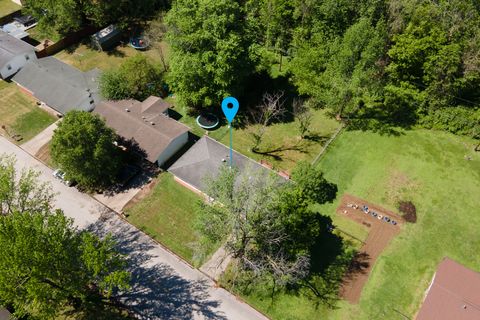 Tiny photo for 1307 N 16th Street, Murphysboro, IL 62966 (MLS # 12621630)