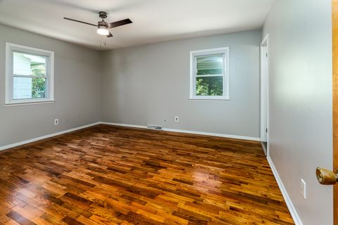 Tiny photo for 1307 N 16th Street, Murphysboro, IL 62966 (MLS # 12621630)