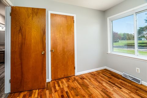 Tiny photo for 1307 N 16th Street, Murphysboro, IL 62966 (MLS # 12621630)