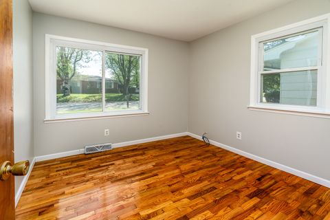 Tiny photo for 1307 N 16th Street, Murphysboro, IL 62966 (MLS # 12621630)