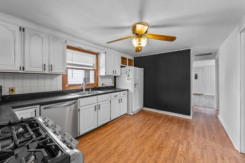 Tiny photo for 545 Lynn Street, South Wilmington, IL 60474 (MLS # 12617960)