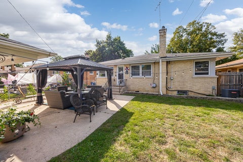 Tiny photo for 937 Robinhood Lane, La Grange Park, IL 60526 (MLS # 12574179)