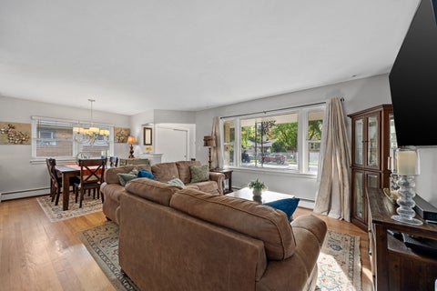 Tiny photo for 937 Robinhood Lane, La Grange Park, IL 60526 (MLS # 12574179)