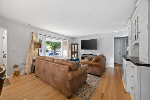 Tiny photo for 937 Robinhood Lane, La Grange Park, IL 60526 (MLS # 12574179)