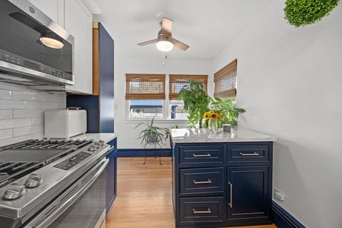 Tiny photo for 937 Robinhood Lane, La Grange Park, IL 60526 (MLS # 12574179)