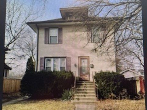 Photo of 805 N CUYLER Avenue, Oak Park, IL 60302 (MLS # 12600758)