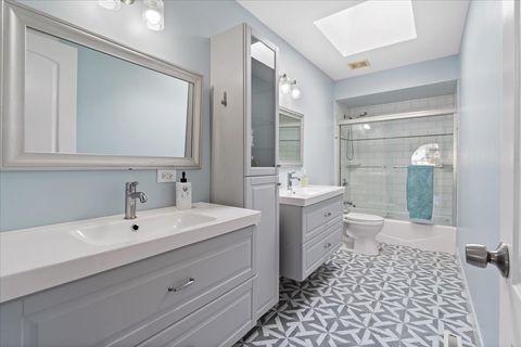 Tiny photo for 9111 Hawthorn Drive, Hickory Hills, IL 60457 (MLS # 12576213)