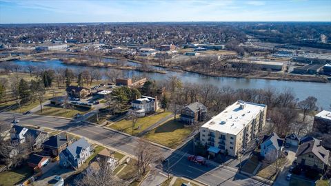 Tiny photo for 479 N Lake Street, Aurora, IL 60506 (MLS # 12588558)