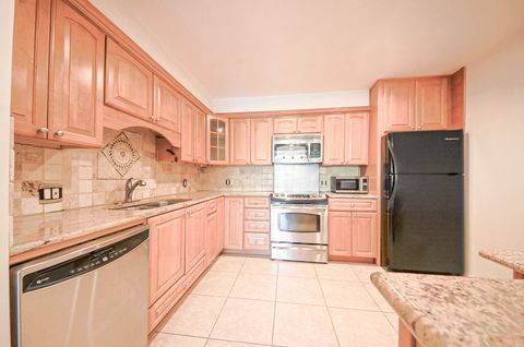 Tiny photo for 2033 Sherman Avenue #403, Evanston, IL 60201 (MLS # 12481857)