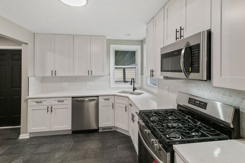 Tiny photo for 9139 Robinson Avenue, Franklin Park, IL 60131 (MLS # 12604131)