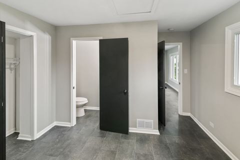 Tiny photo for 9139 Robinson Avenue, Franklin Park, IL 60131 (MLS # 12604131)