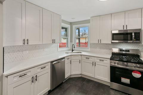 Tiny photo for 9139 Robinson Avenue, Franklin Park, IL 60131 (MLS # 12604131)