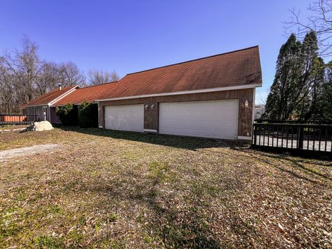 Tiny photo for 21604 Fox Drive, Carlyle, IL 62231 (MLS # 12603492)