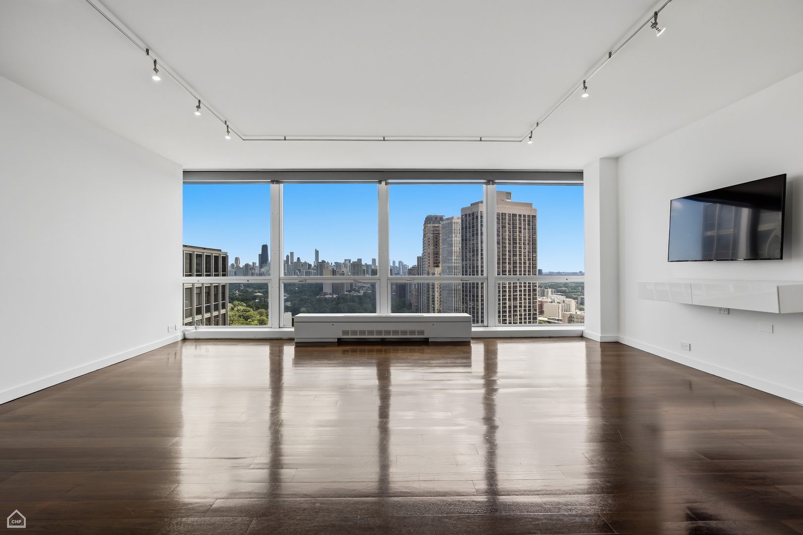 340 W DIVERSEY Parkway 2817