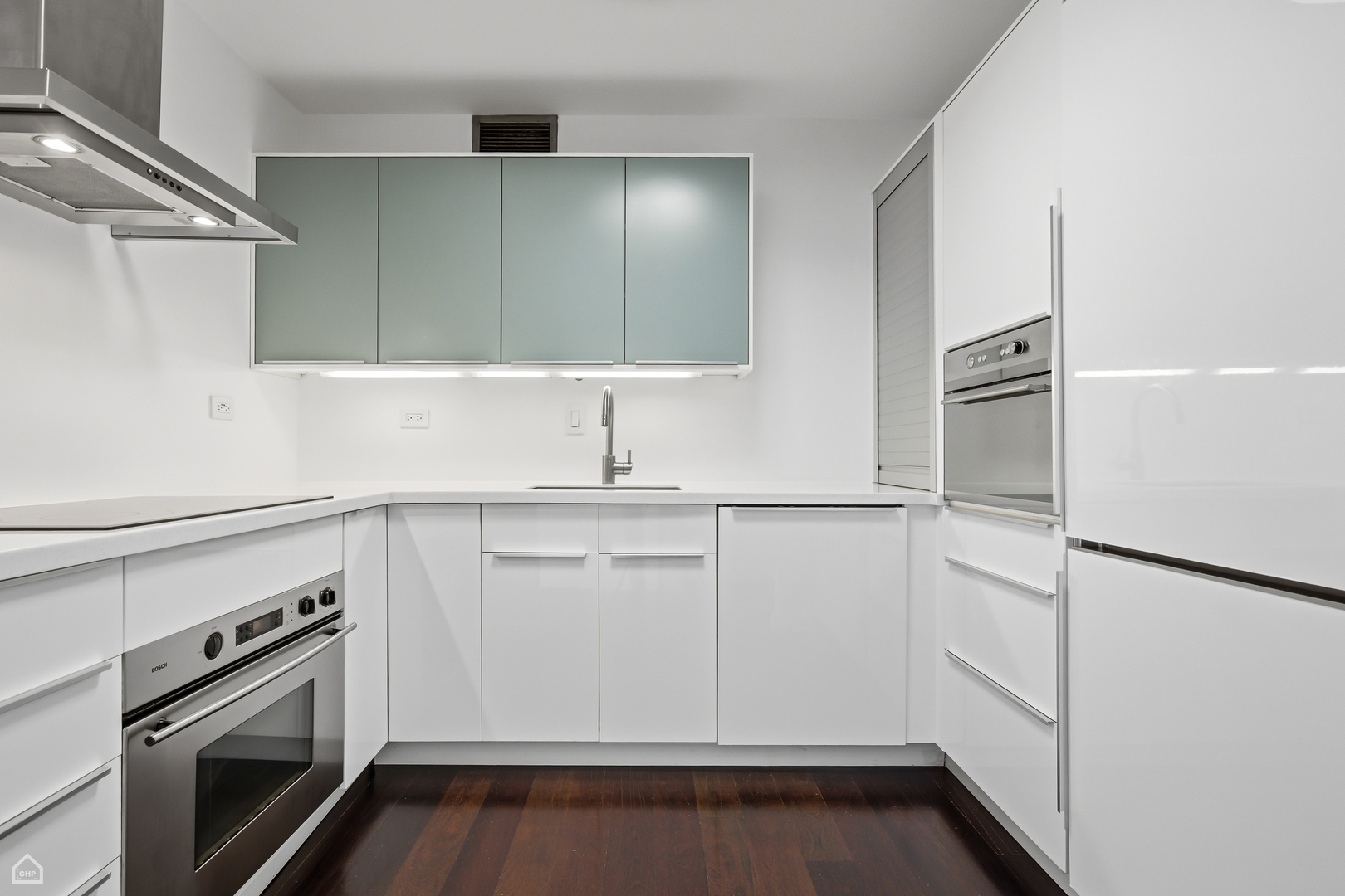 340 W DIVERSEY Parkway 2817