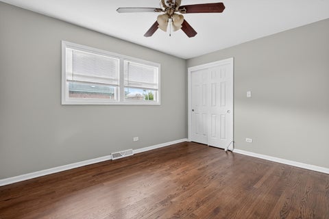 Tiny photo for 12326 S Racine Avenue, Calumet Park, IL 60827 (MLS # 12589976)