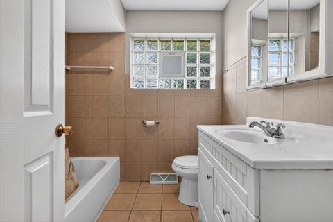 Tiny photo for 12326 S Racine Avenue, Calumet Park, IL 60827 (MLS # 12589976)