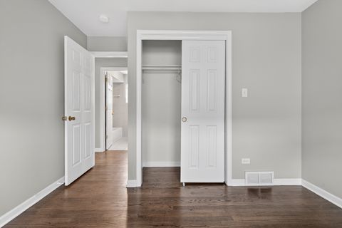 Tiny photo for 12326 S Racine Avenue, Calumet Park, IL 60827 (MLS # 12589976)