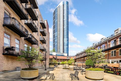 Tiny photo for 360 W Illinois Street #9D, Chicago, IL 60654 (MLS # 12477702)