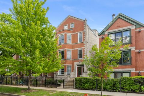 Photo of 1525 W George Street #1, Chicago, IL 60657 (MLS # 12603177)