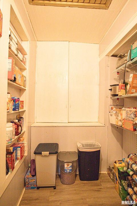 Tiny photo for 806 E BOULEVARD Street, Marion, IL 62959 (MLS # QC4268915)