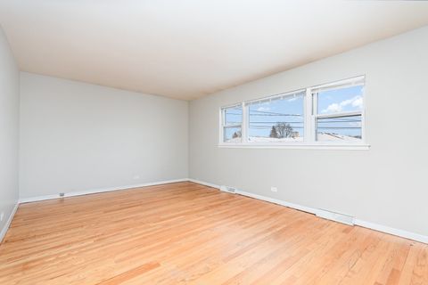 Tiny photo for 2913 Kensington Avenue, Westchester, IL 60154 (MLS # 12571998)