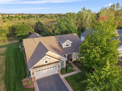 Photo of 11492 Stonewater Crossing, Huntley, IL 60142 (MLS # 12497125) Photo of 11492 Stonewater Crossing, Huntley, IL 60142 (MLS # 12497125)