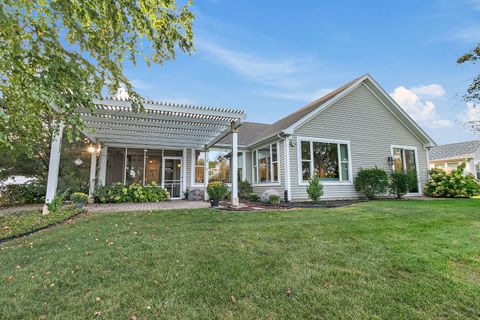 Tiny photo for 11492 Stonewater Crossing, Huntley, IL 60142 (MLS # 12497125)