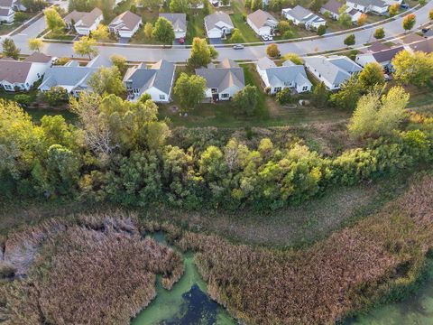 Tiny photo for 11492 Stonewater Crossing, Huntley, IL 60142 (MLS # 12497125)