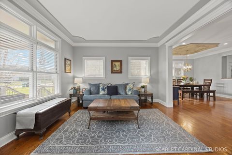 Tiny photo for 550 S Edson Avenue, Lombard, IL 60148 (MLS # 12616127)