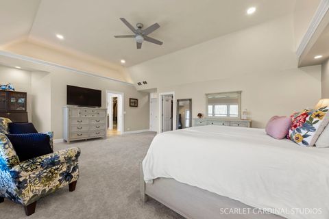 Tiny photo for 550 S Edson Avenue, Lombard, IL 60148 (MLS # 12616127)