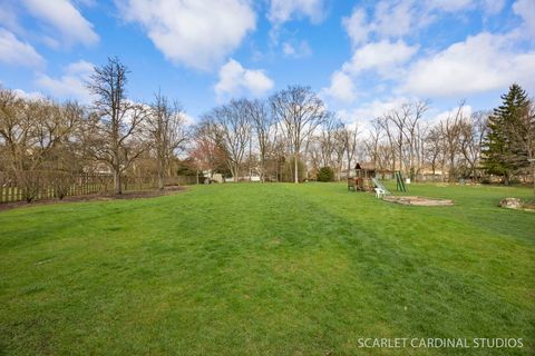 Tiny photo for 550 S Edson Avenue, Lombard, IL 60148 (MLS # 12616127)