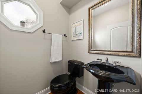 Tiny photo for 550 S Edson Avenue, Lombard, IL 60148 (MLS # 12616127)