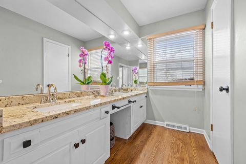 Tiny photo for 1695 Overland Trail, Deerfield, IL 60015 (MLS # 12585391)