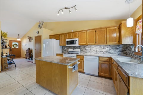 Tiny photo for 1213 GLEN MOR Drive, Shorewood, IL 60404 (MLS # 12672578)