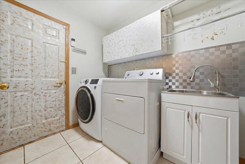 Tiny photo for 1213 GLEN MOR Drive, Shorewood, IL 60404 (MLS # 12672578)