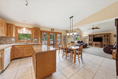 Tiny photo for 1213 GLEN MOR Drive, Shorewood, IL 60404 (MLS # 12672578)
