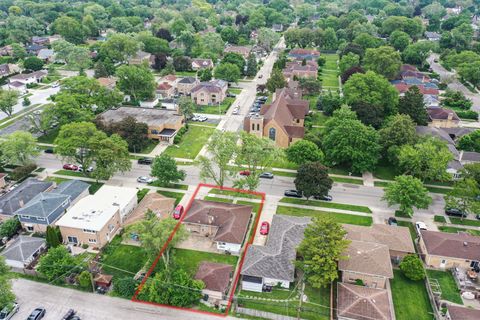 Tiny photo for 8226 Kenton Avenue, Skokie, IL 60076 (MLS # 12485812)